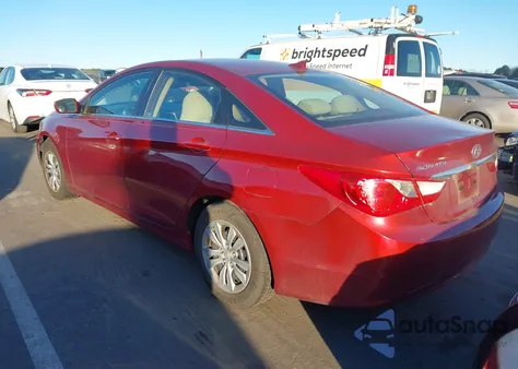2012 Hyundai Sonata Gls z USA, uszkodzony, nr VIN 5NPEB4AC8CH411489